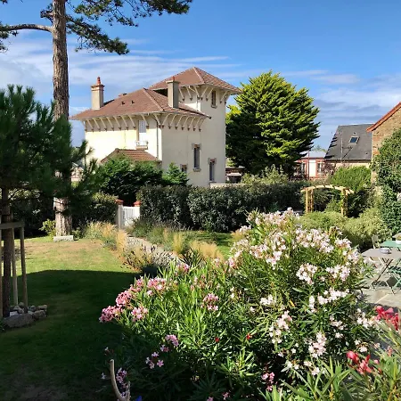 La Cotentine (adults Only) Nocleg ze śniadaniem 4*